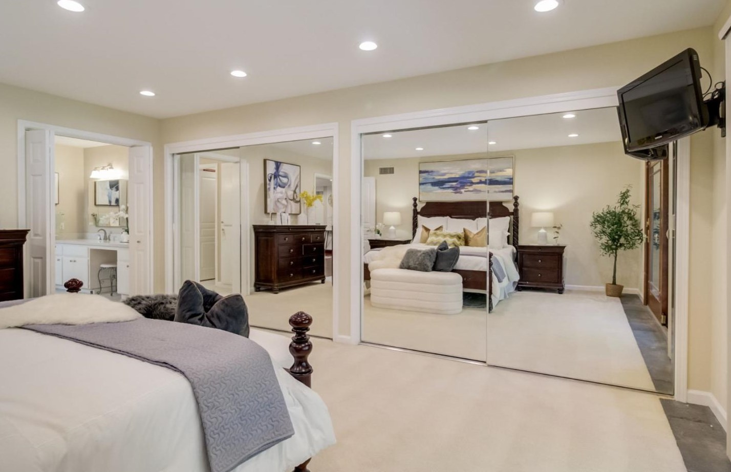 11012 Canyon Vista Dr, Cupertino CA  95014-5405 exterior