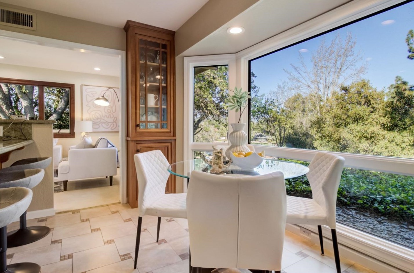 11012 Canyon Vista Dr, Cupertino CA  95014-5405 exterior