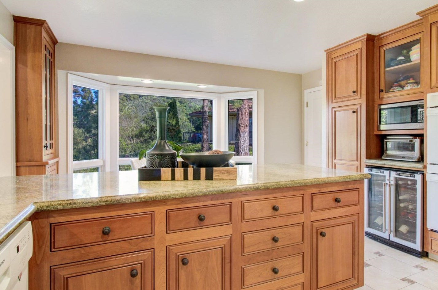 11012 Canyon Vista Dr, Cupertino CA  95014-5405 exterior
