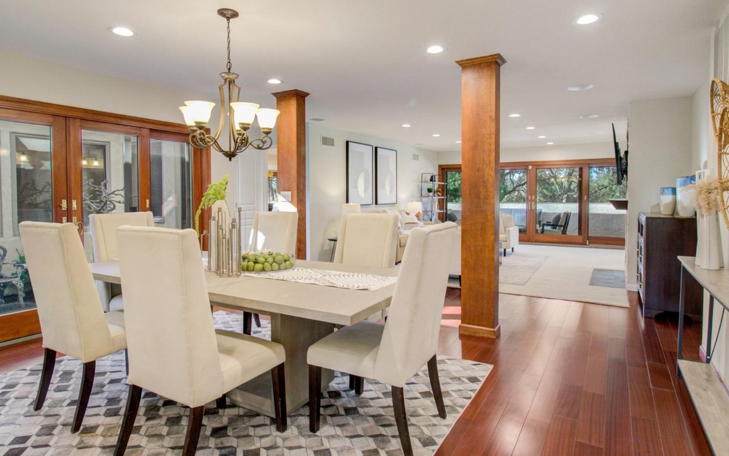 11012 Canyon Vista Dr, Cupertino CA  95014-5405 exterior
