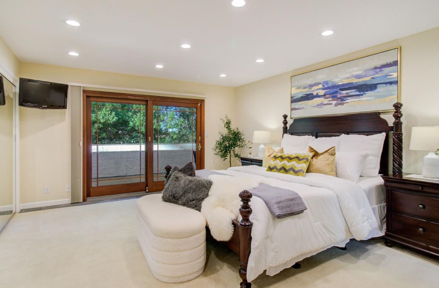 11012 Canyon Vista Dr, Cupertino CA  95014-5405 exterior