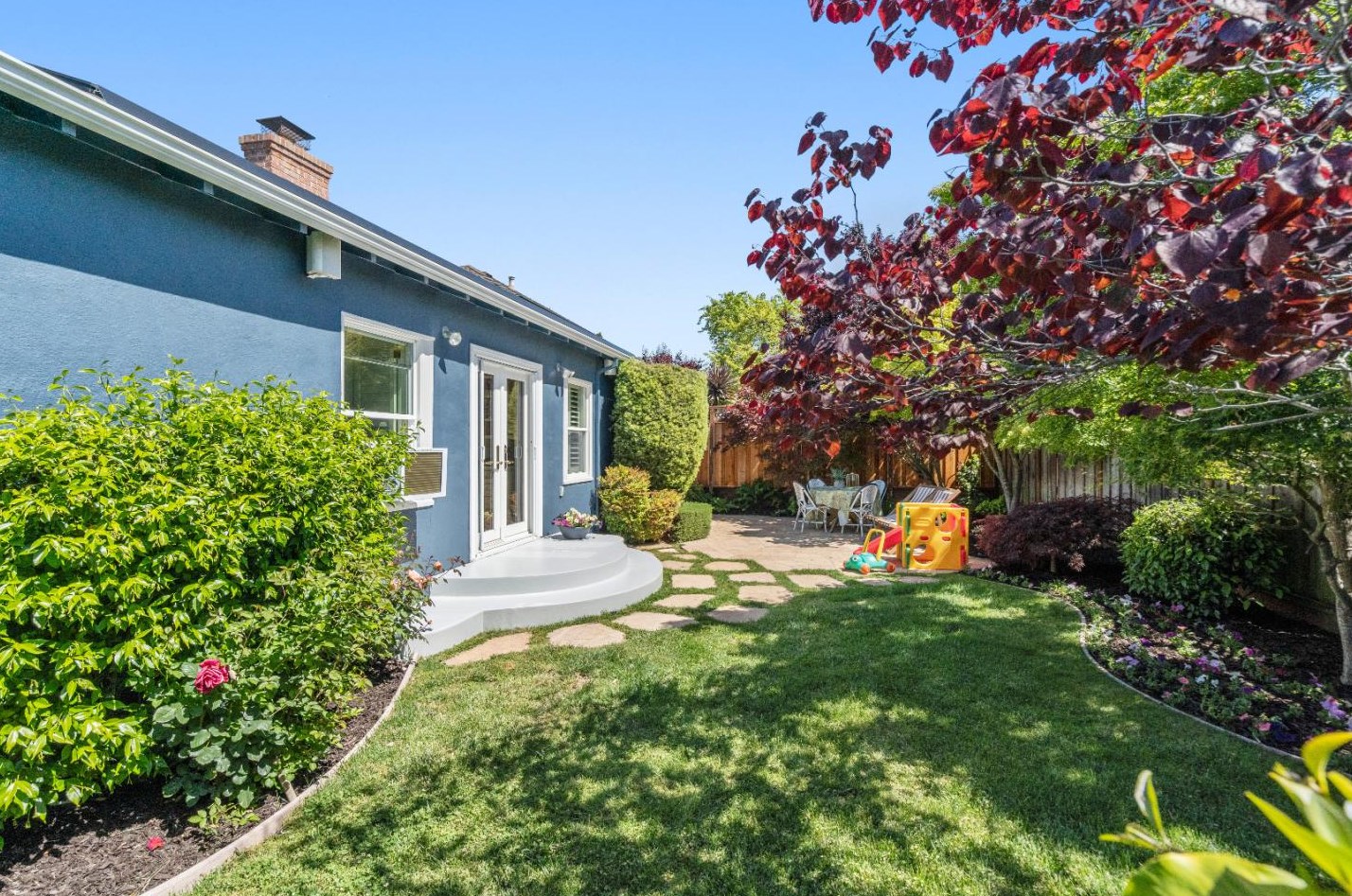 1428 Oak St, San Mateo CA  94402-3012 exterior