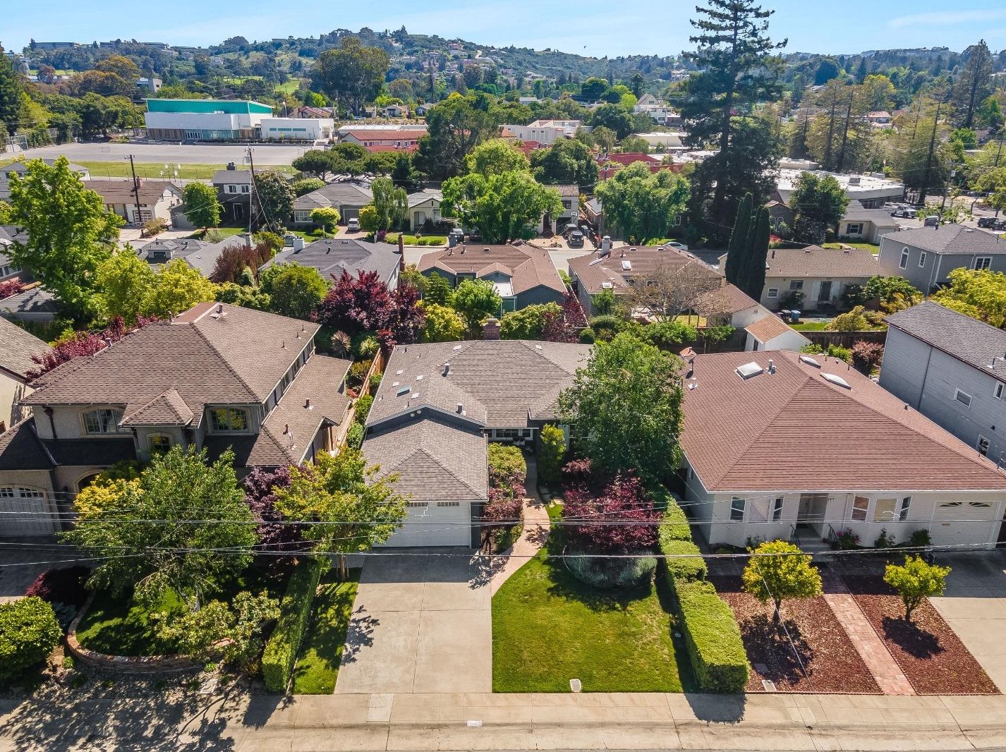 1428 Oak St, San Mateo CA  94402-3012 exterior