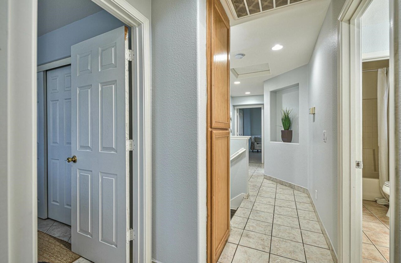 101 Beresini Ln, Hollister CA  95023-9068 exterior