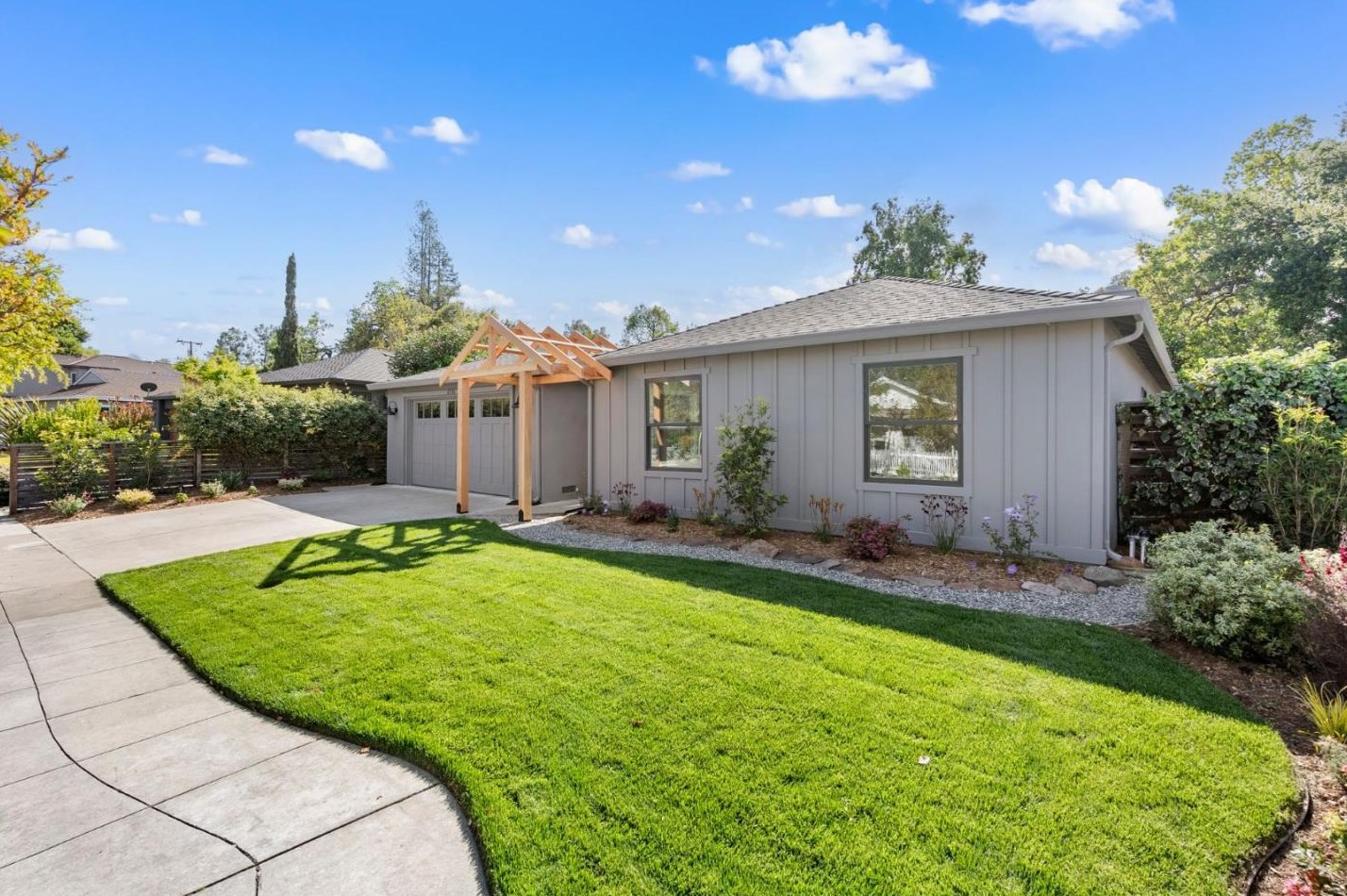 2786 Carolina Ave, Redwood City CA  94061-3245 exterior