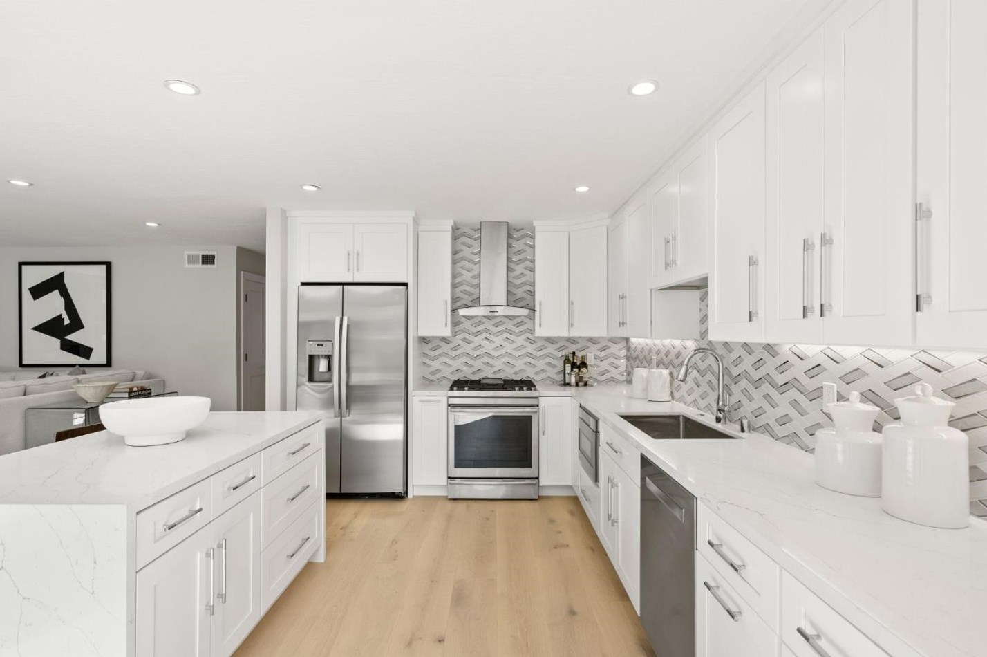 2786 Carolina Ave, Redwood City CA  94061-3245 exterior