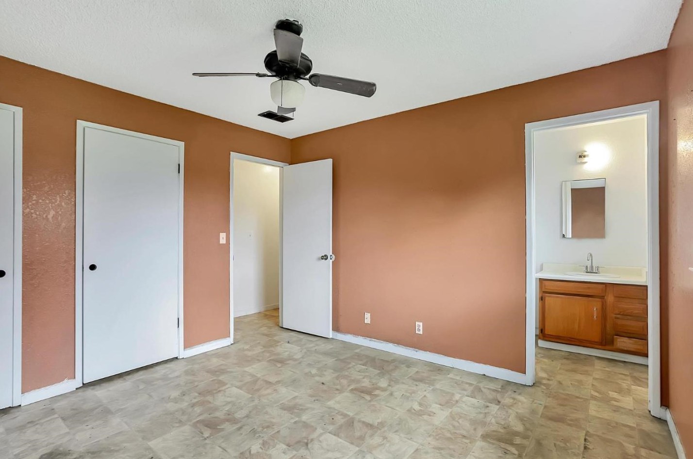 50 Almond Ct, Hollister CA  95023-3548 exterior