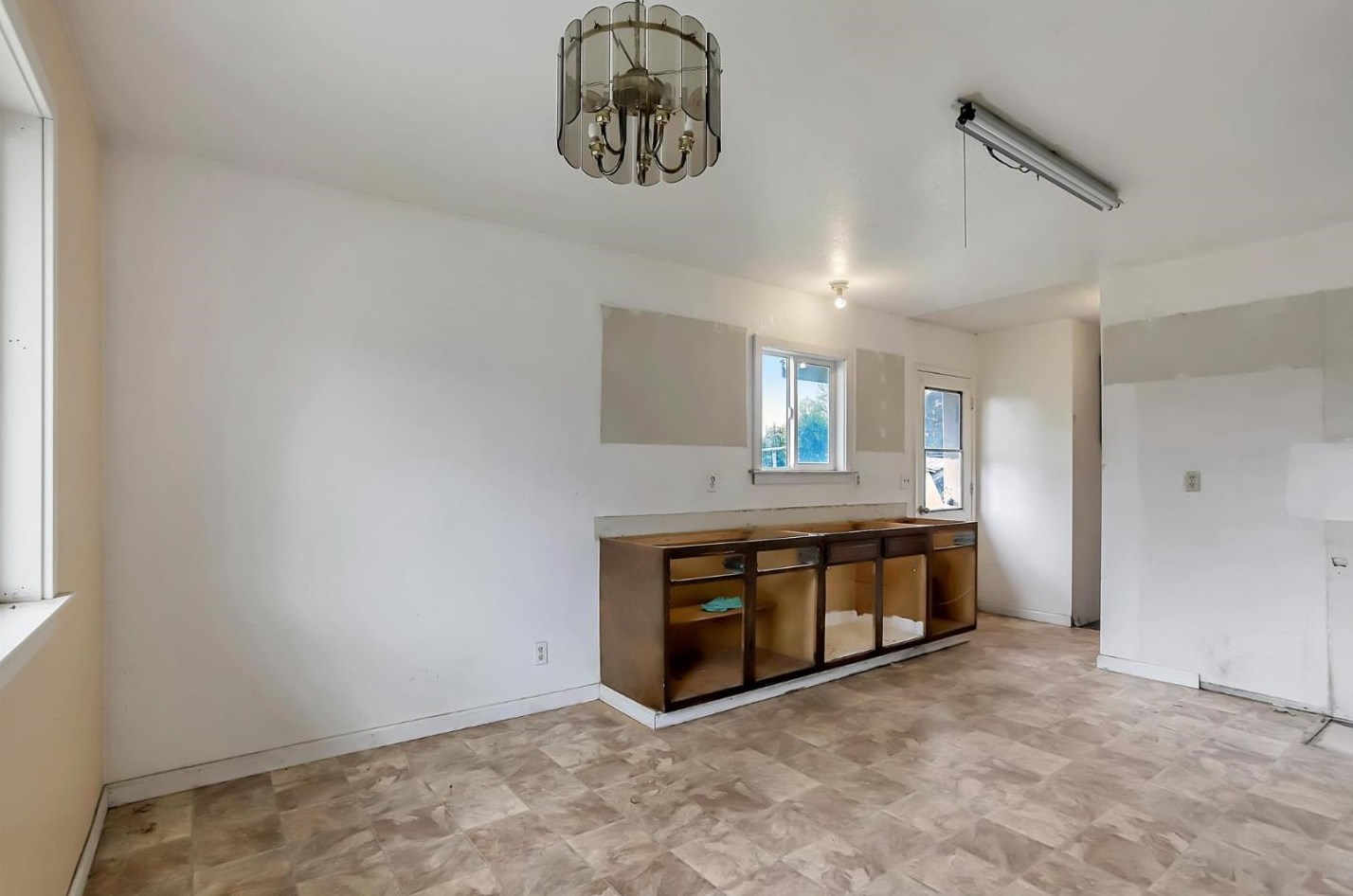 50 Almond Ct, Hollister CA  95023-3548 exterior