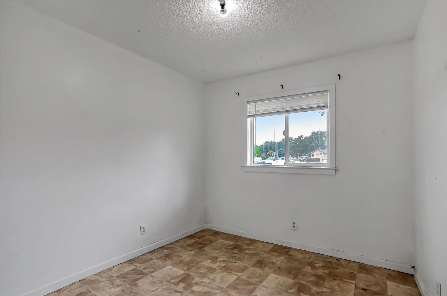 50 Almond Ct, Hollister CA  95023-3548 exterior