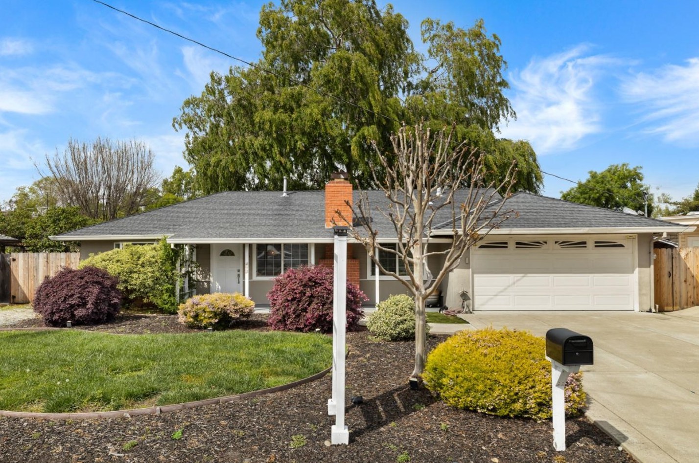 36 Mazie Dr, Concord CA  94523-3310 exterior