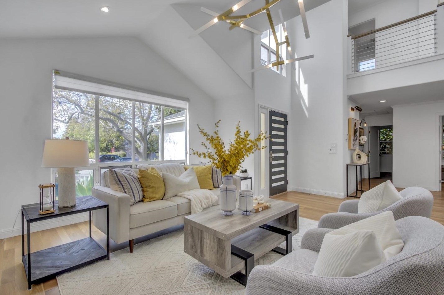 2063 Gordon Ave, Menlo Park CA  94025-6034 exterior