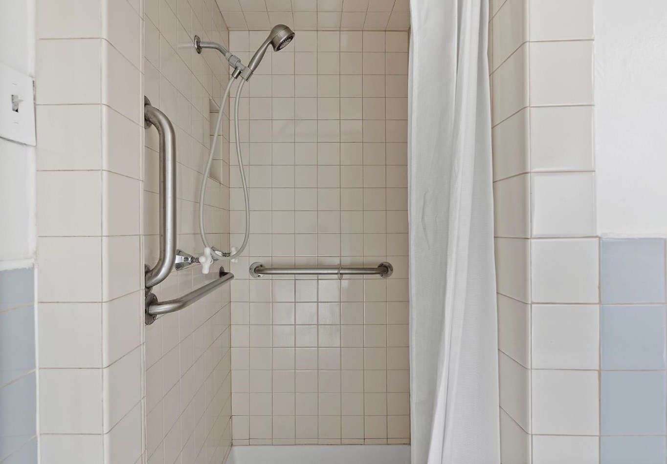 1151 Cleveland St, Redwood City CA  94061-2234 exterior