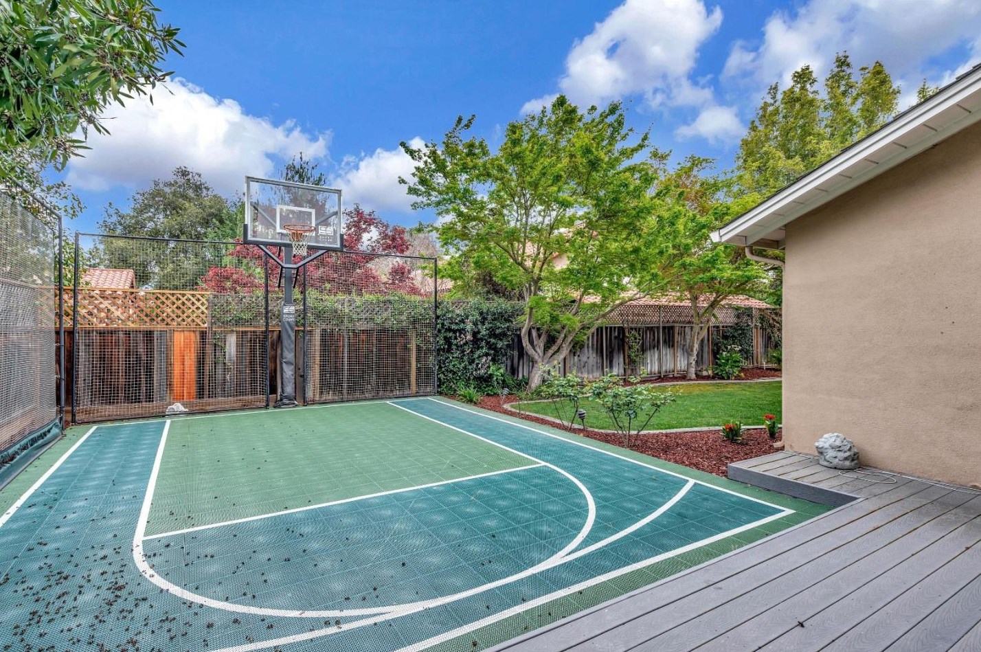 1623 Fallen Leaf Ln, Los Altos CA  94024-6212 exterior