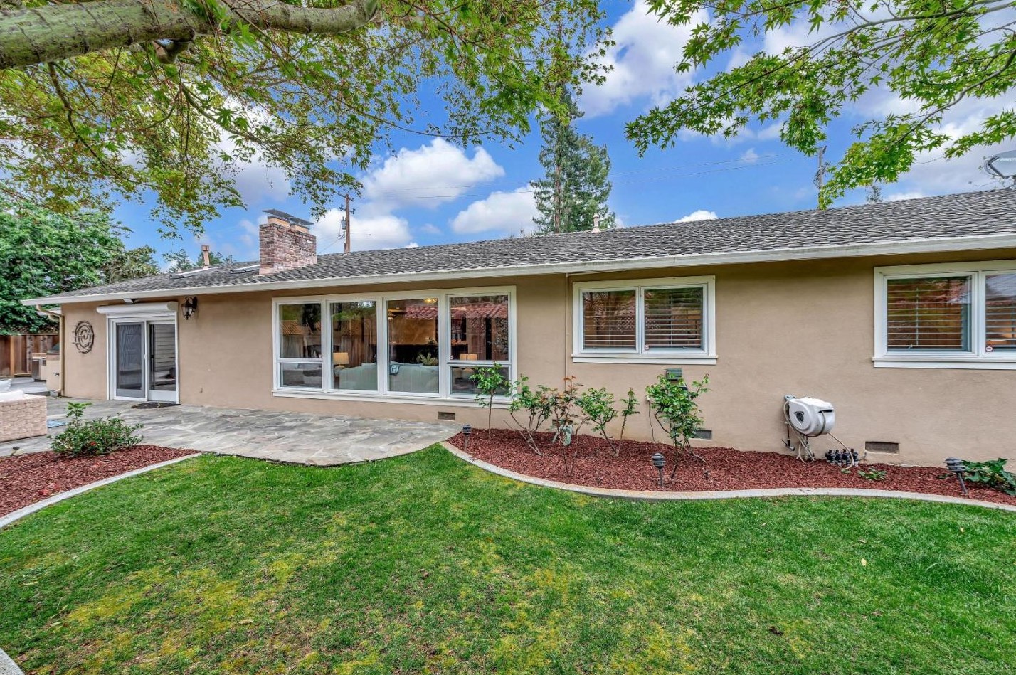 1623 Fallen Leaf Ln, Los Altos CA  94024-6212 exterior