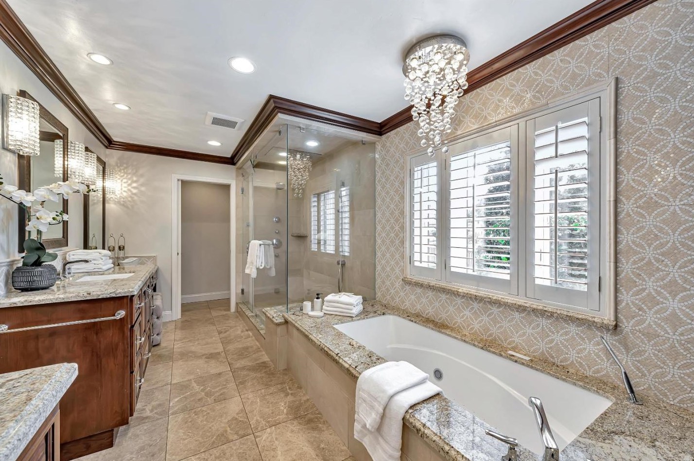1623 Fallen Leaf Ln, Los Altos CA  94024-6212 exterior