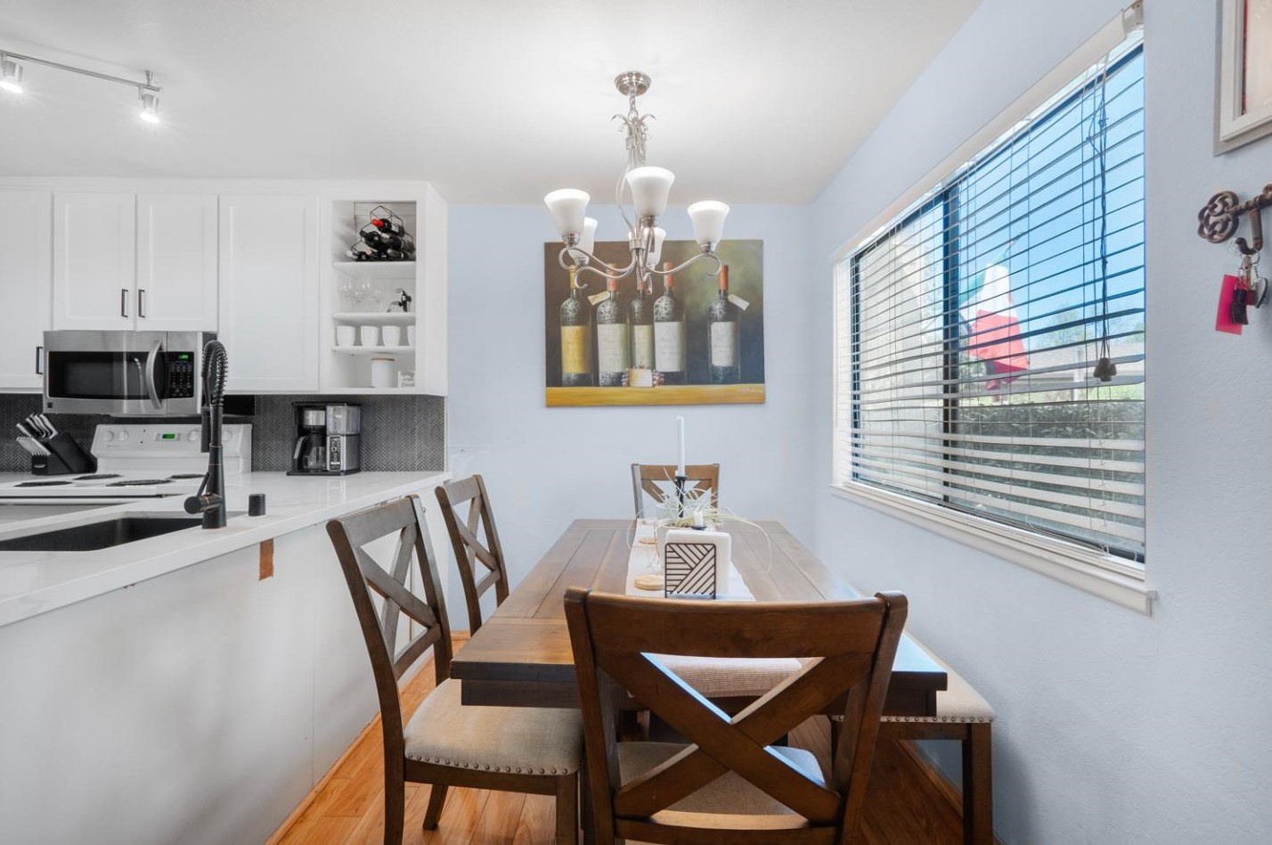 137 La Crosse Dr, Morgan Hill CA  95037-5628 exterior