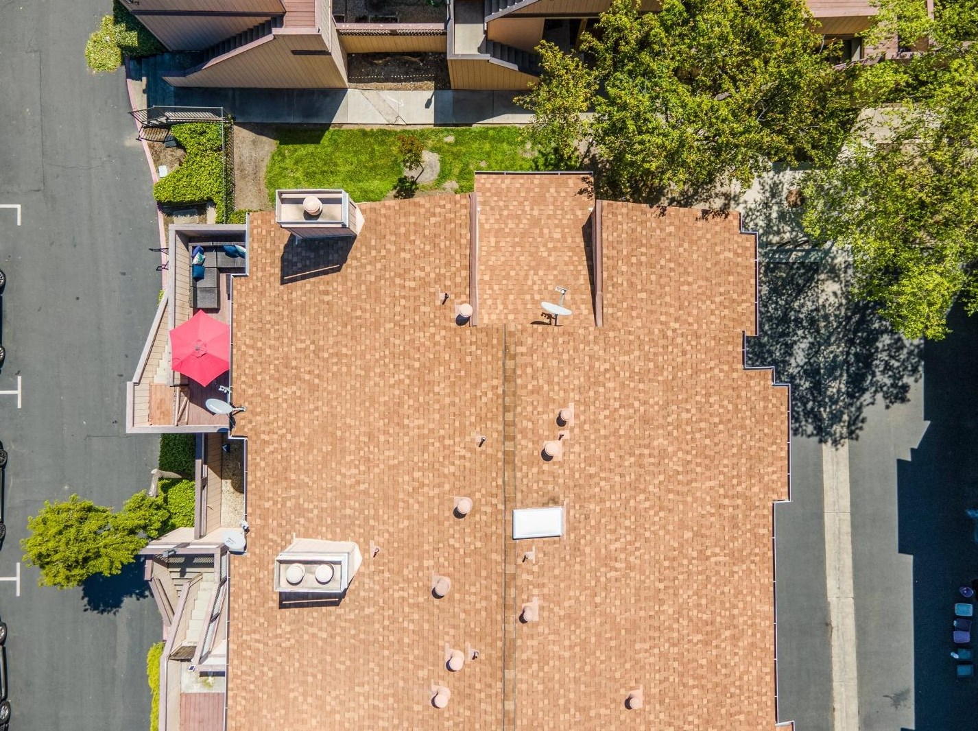 127 Silcreek Dr, San Jose CA  95116-7012 exterior