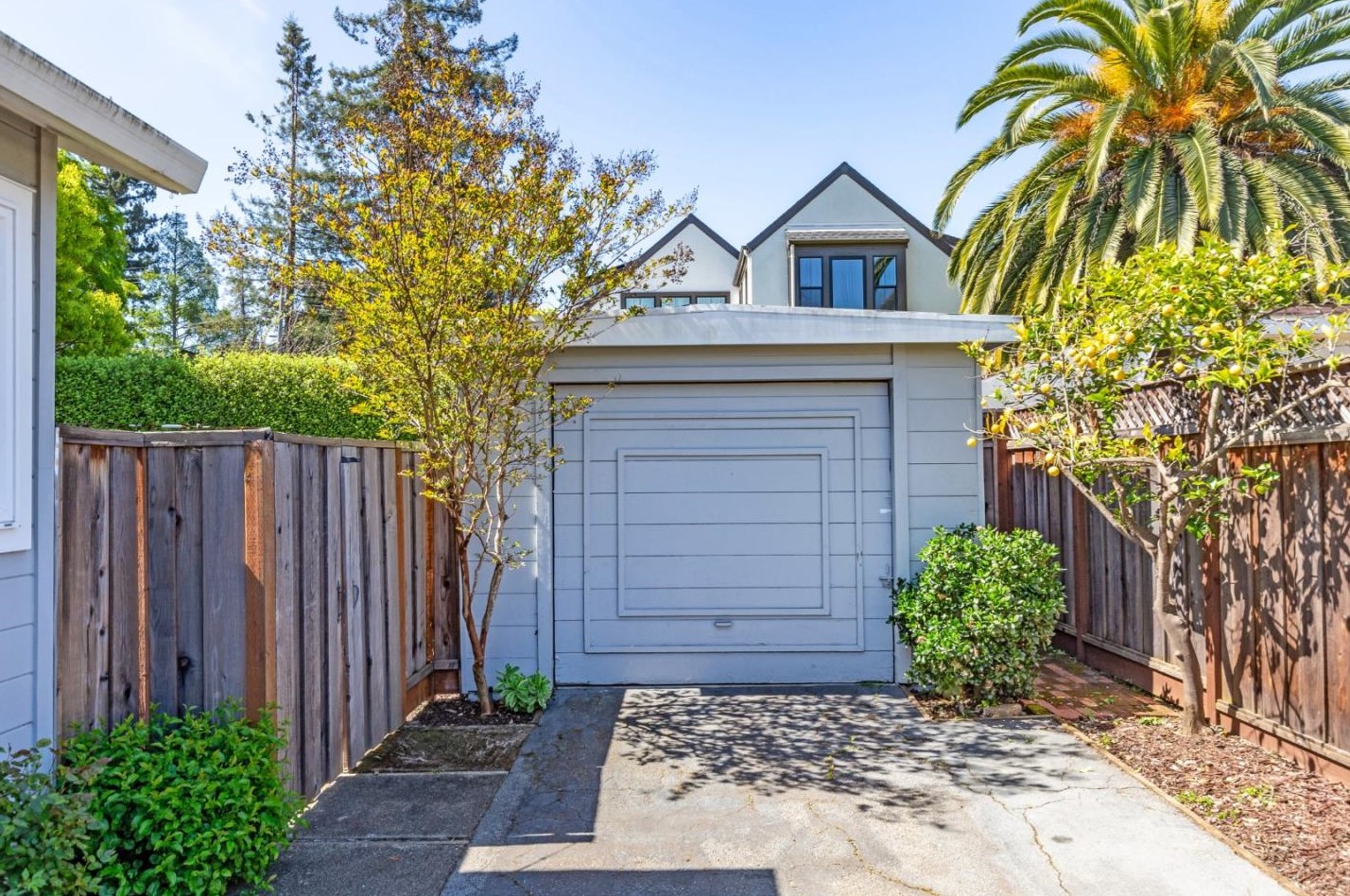 322 Beresford Ave, Redwood City CA  94061-3506 exterior