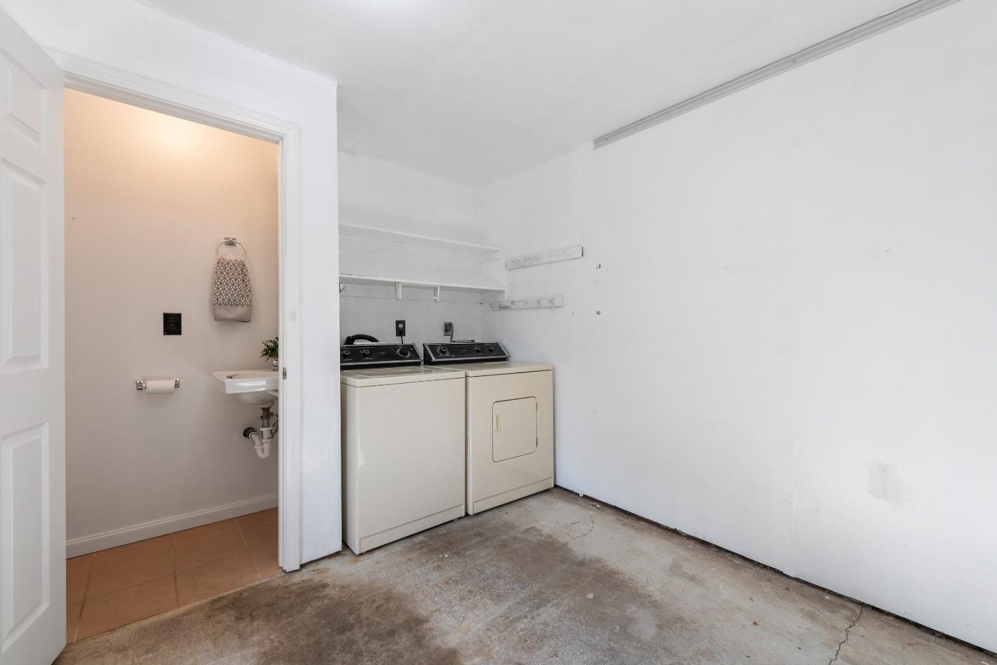 322 Beresford Ave, Redwood City CA  94061-3506 exterior