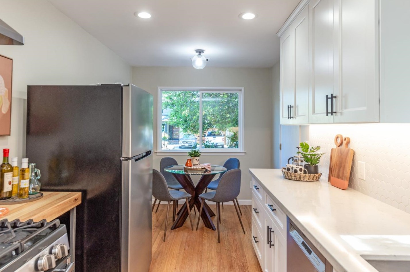 322 Beresford Ave, Redwood City CA  94061-3506 exterior