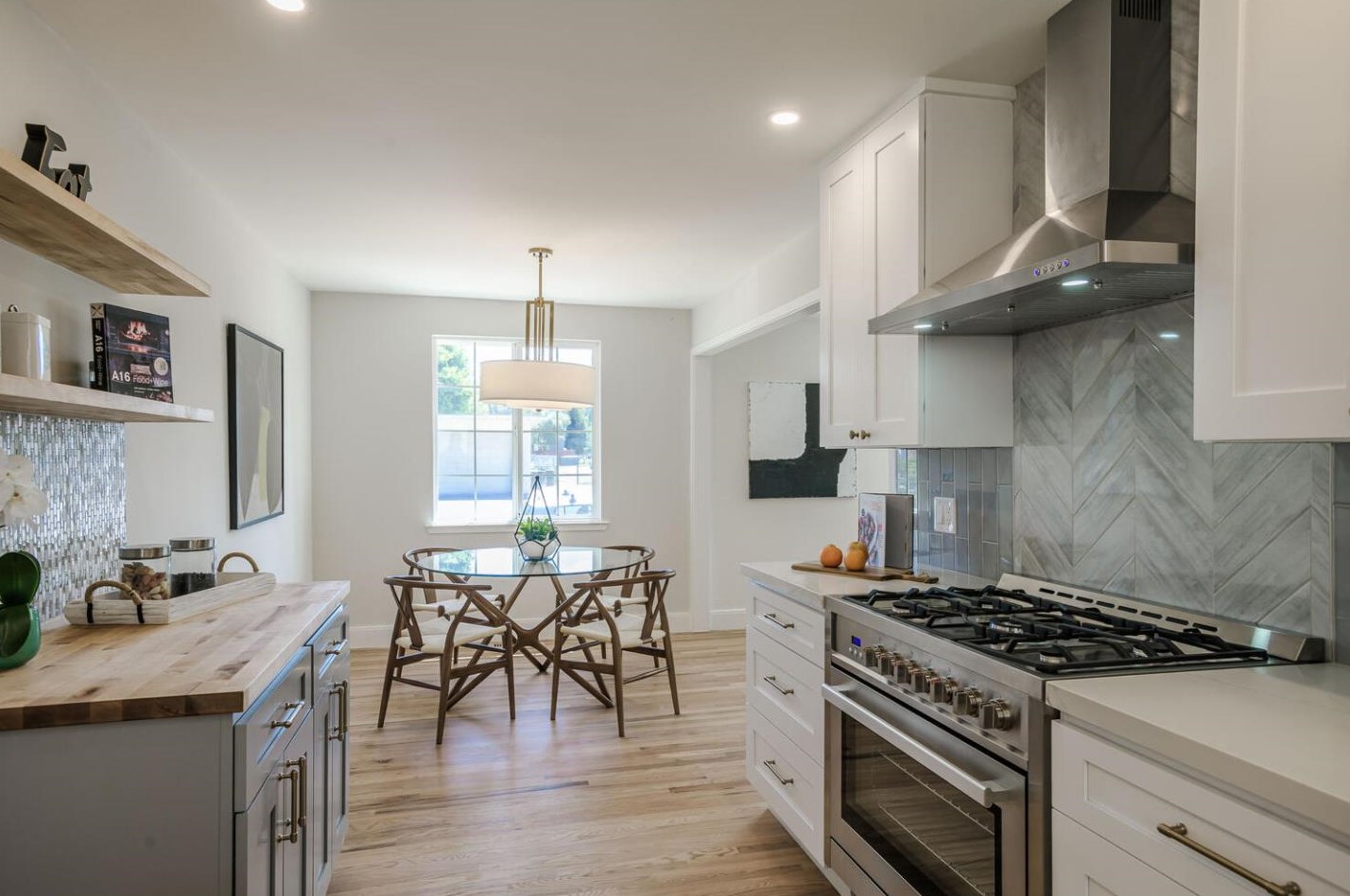 1812 Belburn Dr, Belmont CA  94002-1816 exterior