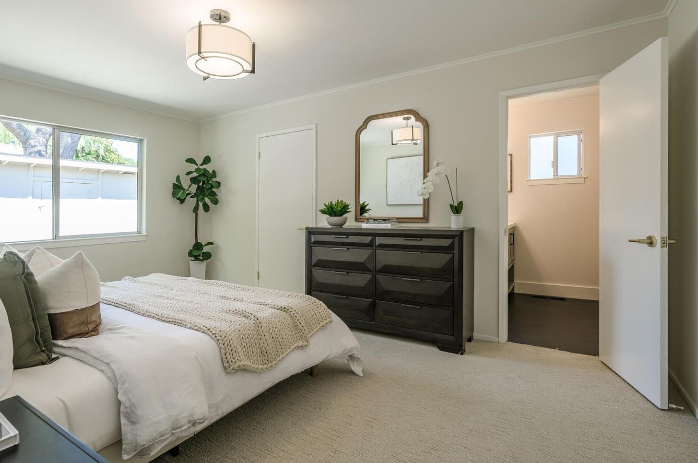 1812 Belburn Dr, Belmont CA  94002-1816 exterior