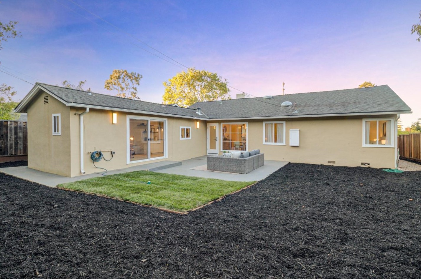 2712 Monterey St, San Mateo CA  94403-2629 exterior