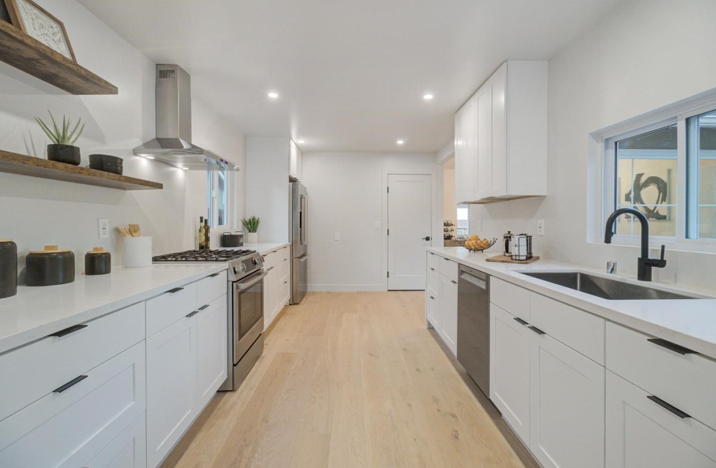 2712 Monterey St, San Mateo CA  94403-2629 exterior