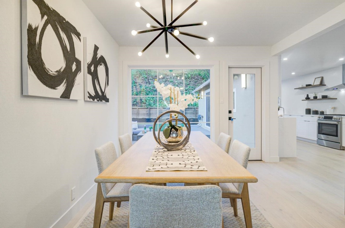 2712 Monterey St, San Mateo CA  94403-2629 exterior