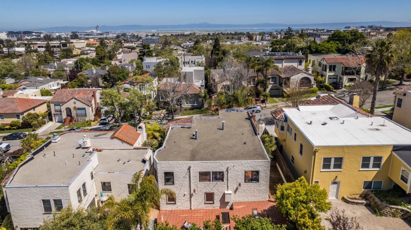 331 Elder Ave, Millbrae CA  94030-2430 exterior