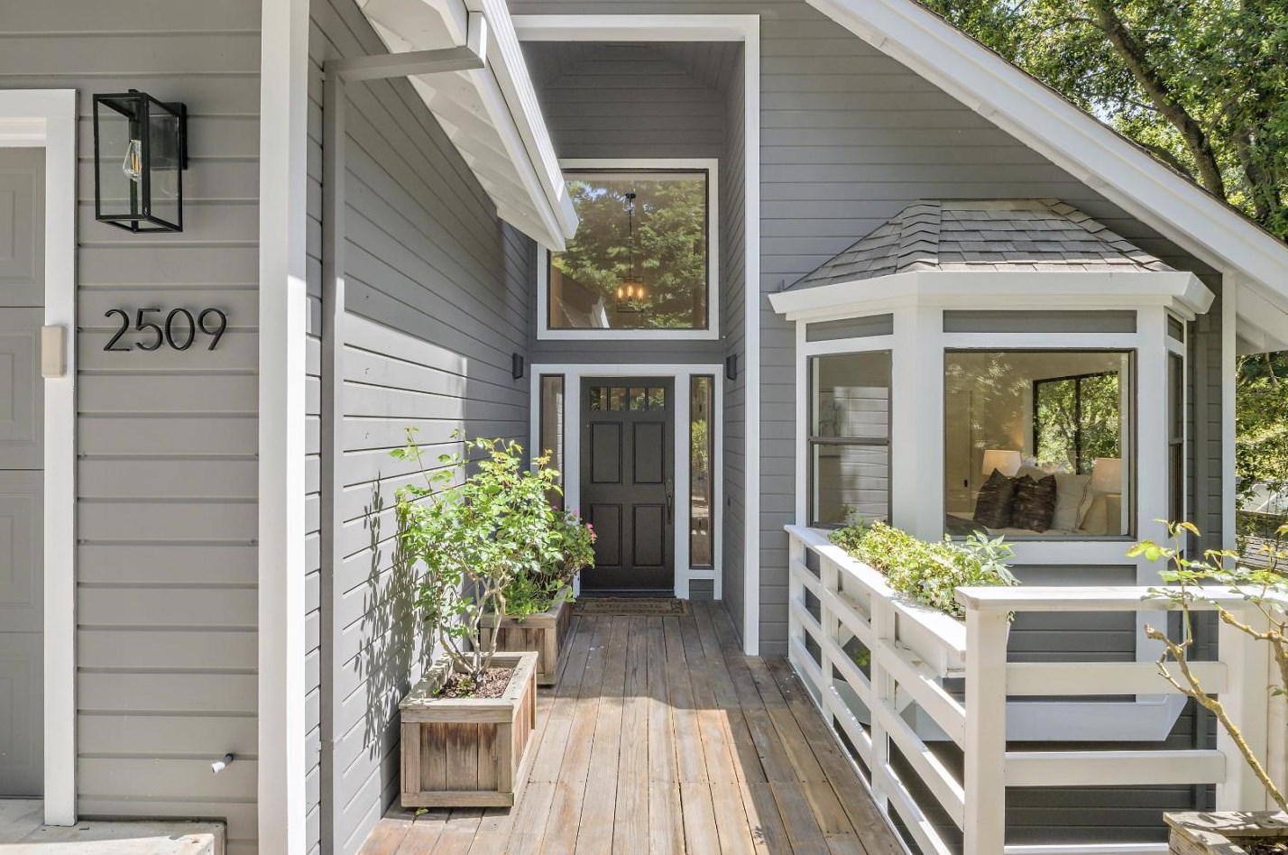 2509 Alpine Rd, Menlo Park CA  94025-6314 exterior
