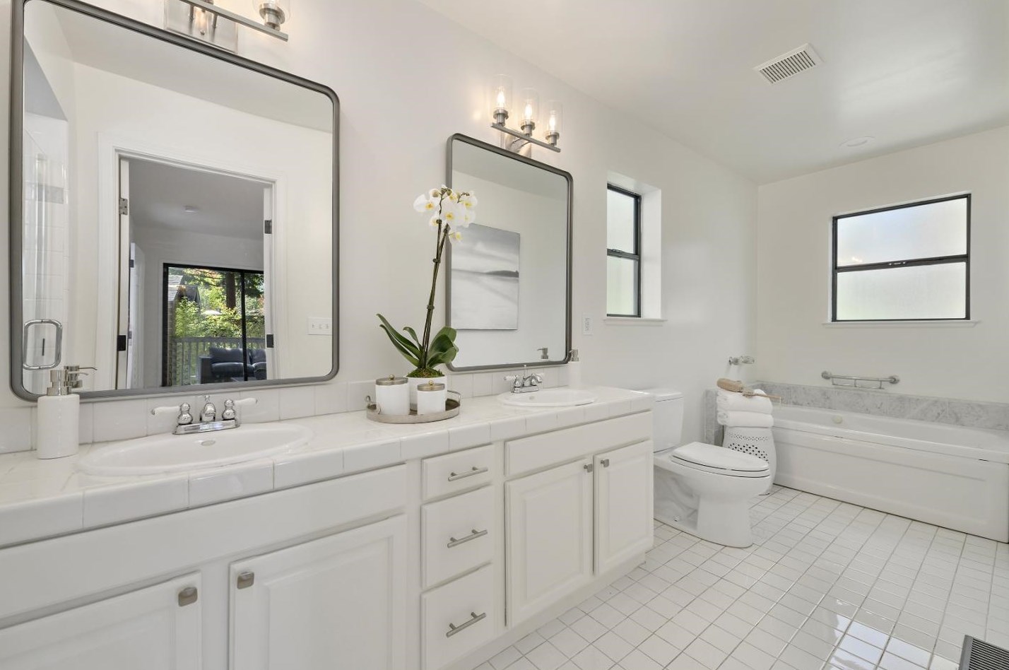 2509 Alpine Rd, Menlo Park CA  94025-6314 exterior