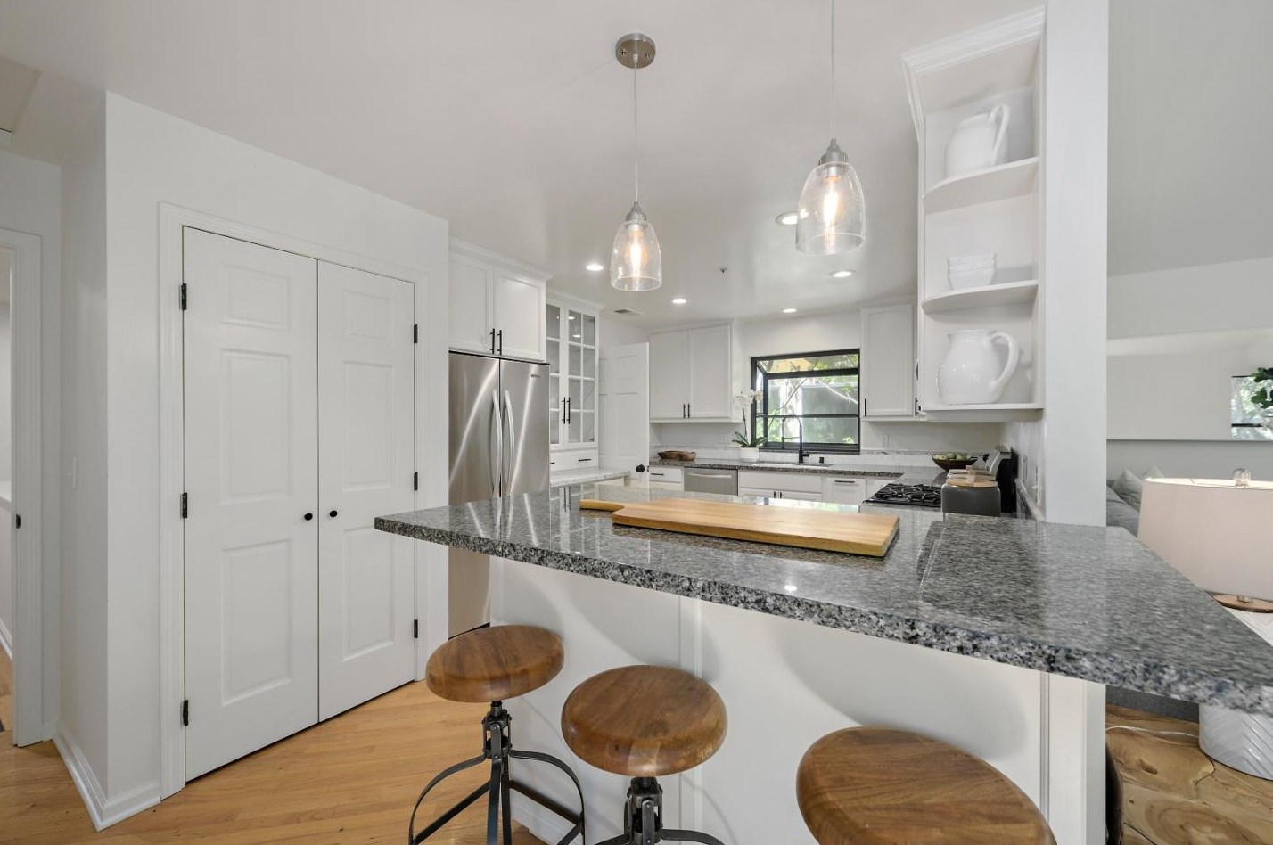 2509 Alpine Rd, Menlo Park CA  94025-6314 exterior