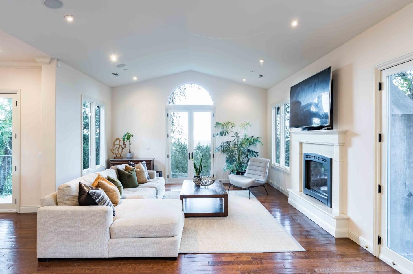 190 Vista Verde Way, Menlo Park CA  94028-8145 exterior