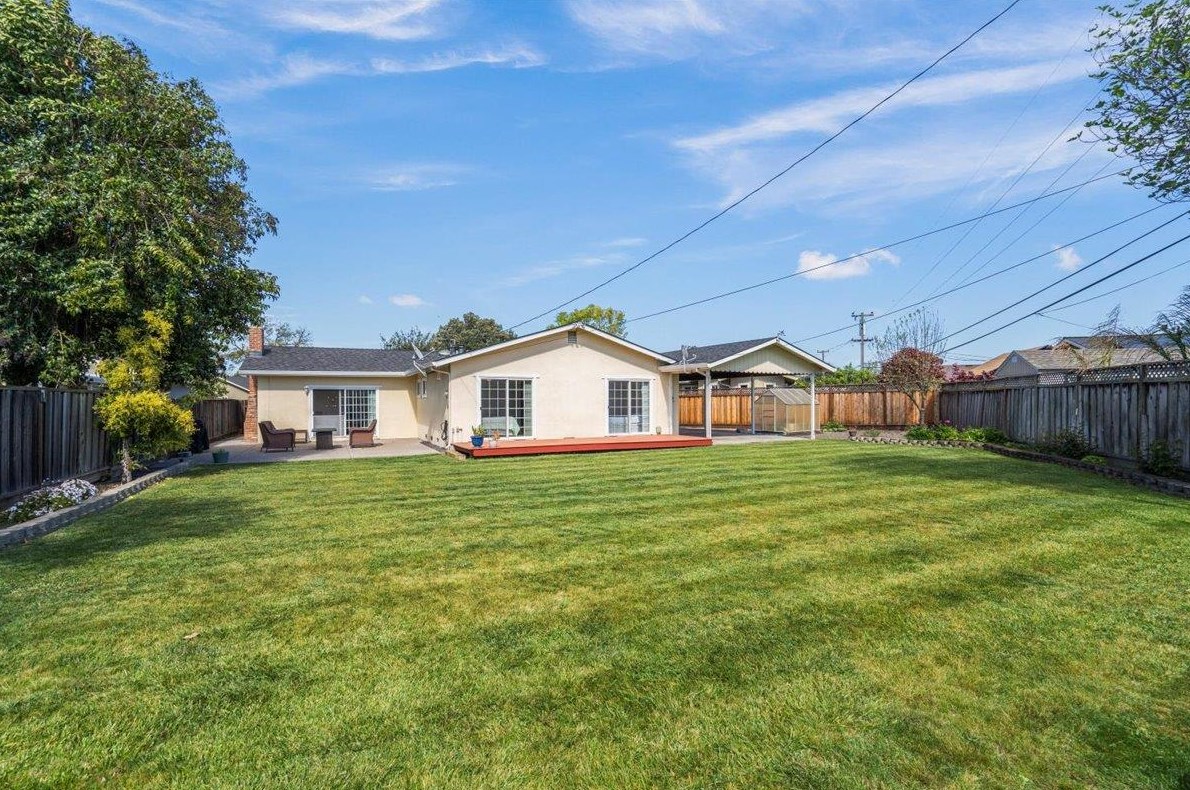 5819 Arapaho Dr, San Jose CA  95123-3205 exterior