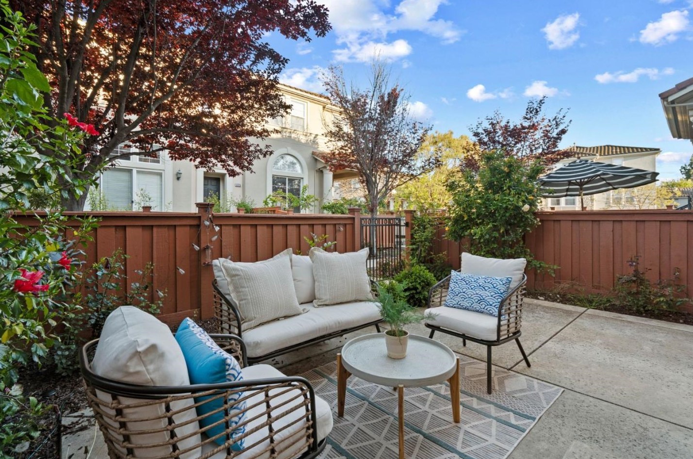 361 Vista Roma Way, San Jose CA  95136-4451 exterior