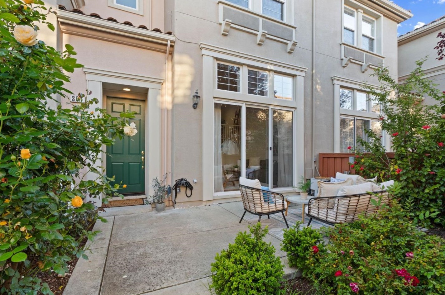 361 Vista Roma Way, San Jose CA  95136-4451 exterior