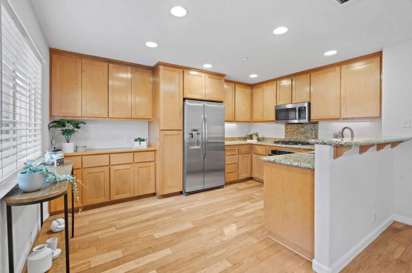 361 Vista Roma Way, San Jose CA  95136-4451 exterior