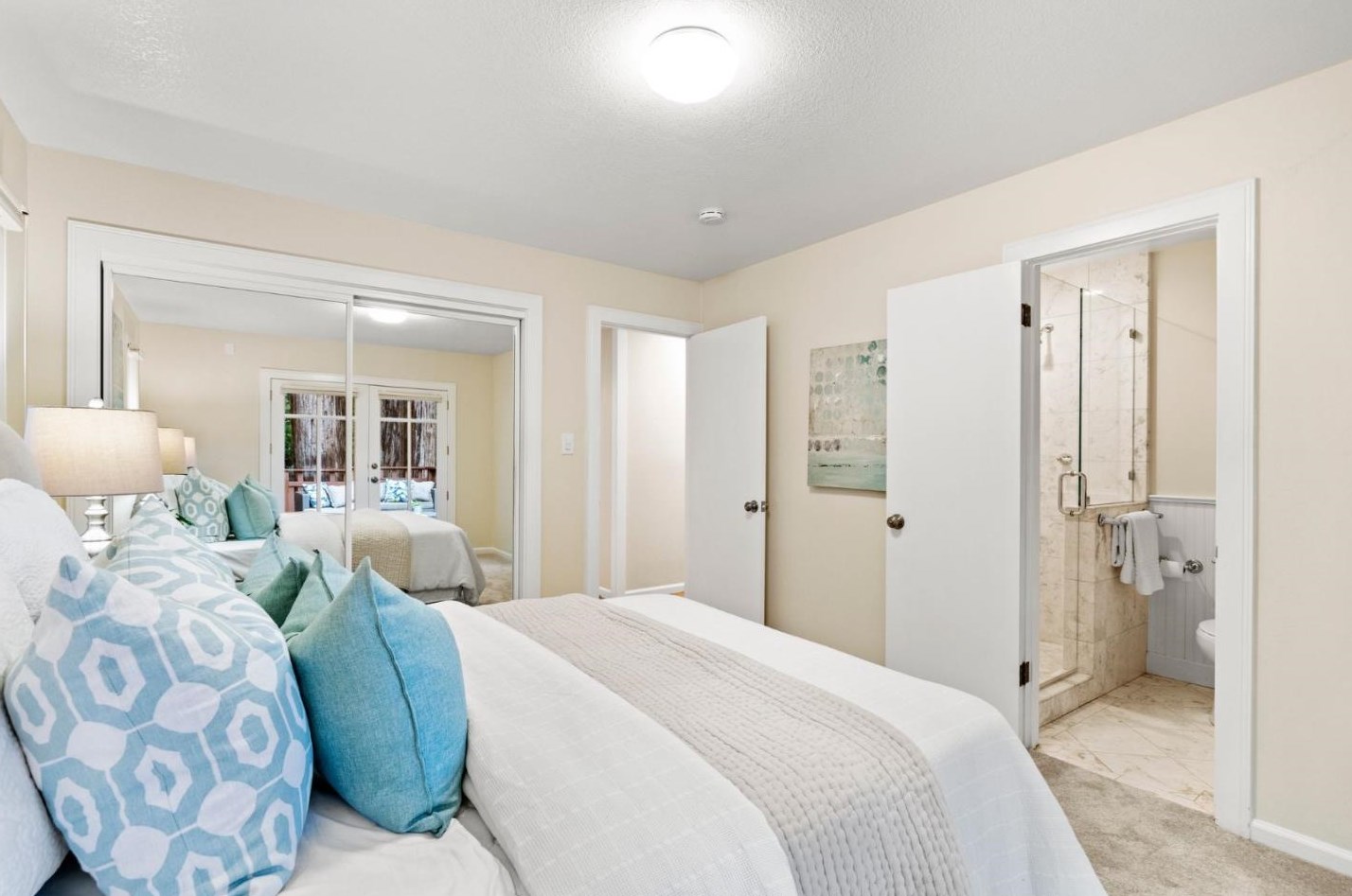 555 Smt Spg Rd, Redwood City CA  94062-4251 exterior