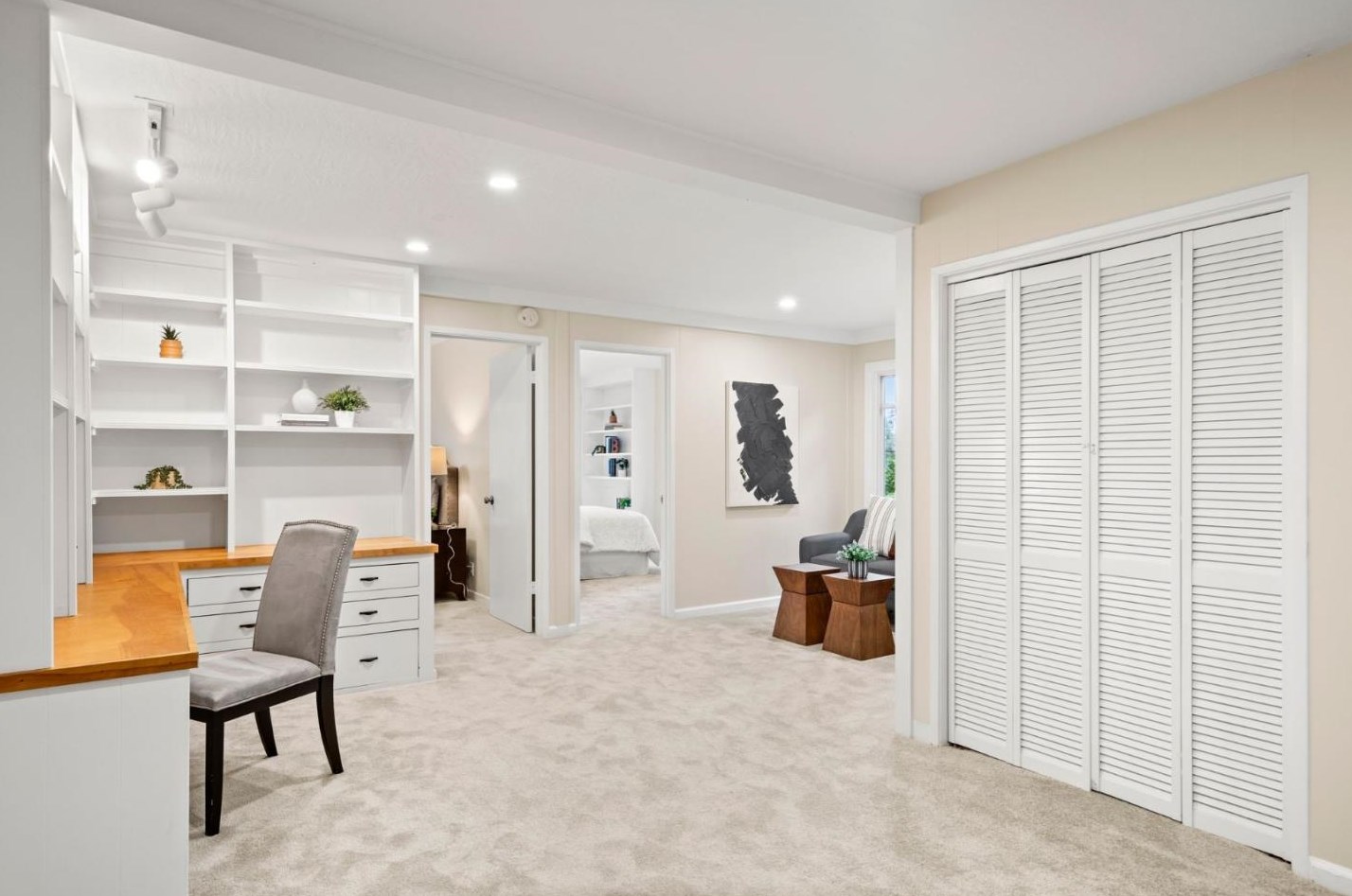 555 Smt Spg Rd, Redwood City CA  94062-4251 exterior