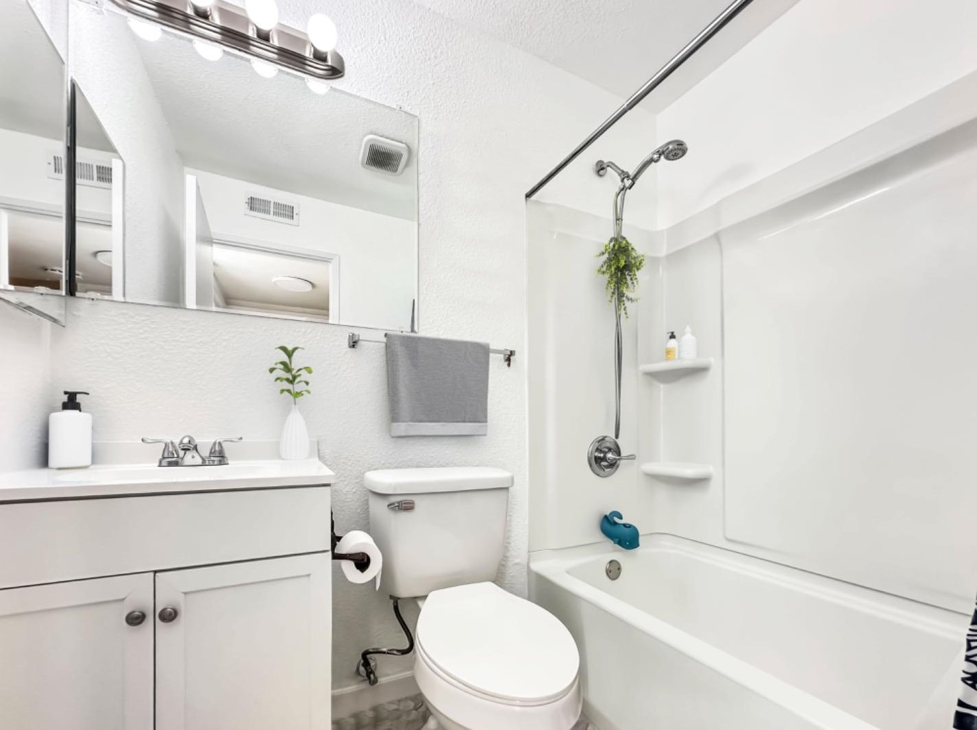 1290 Rosita Rd, Pacifica CA  94044-4223 exterior