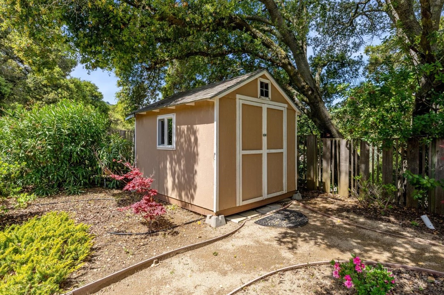 21720 Villa Oaks Ln, Saratoga CA  95070-9741 exterior