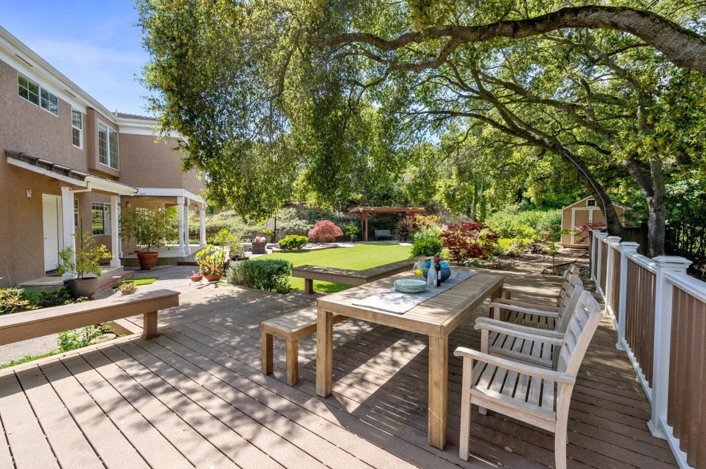 21720 Villa Oaks Ln, Saratoga CA  95070-9741 exterior