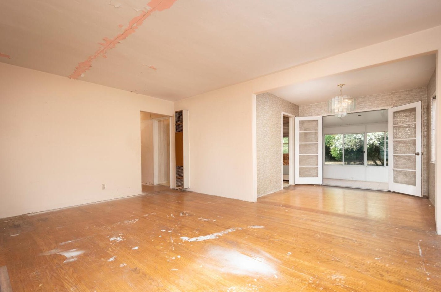 1774 Hampton Ave, Redwood City CA  94061-2609 exterior