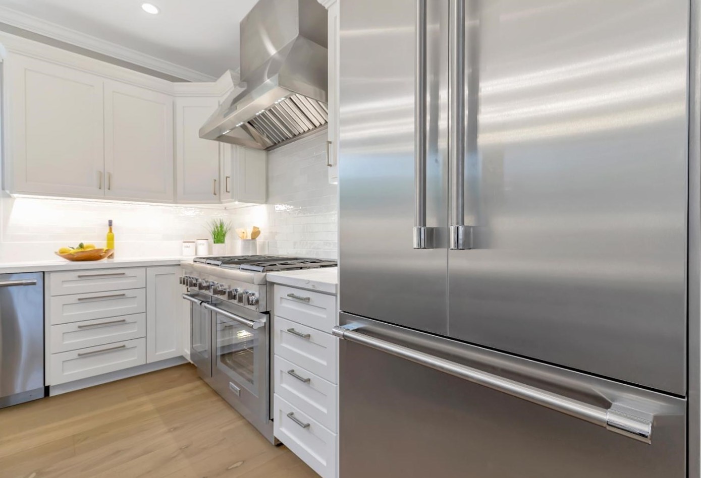1125 Byron St, Palo Alto CA  94301-3211 exterior
