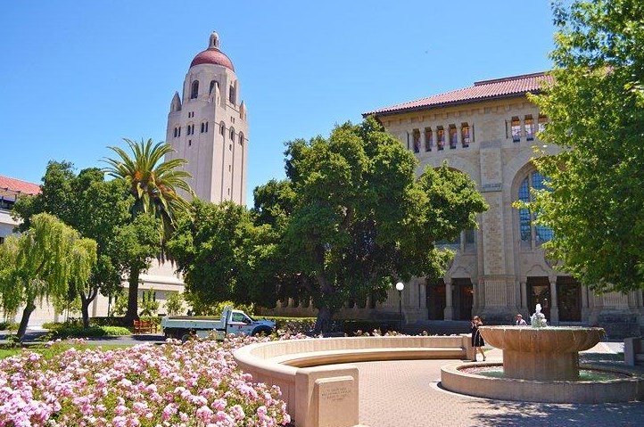 1125 Byron St, Palo Alto CA  94301-3211 exterior