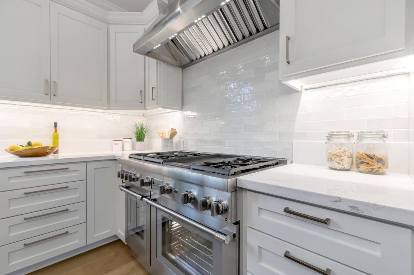 1125 Byron St, Palo Alto CA  94301-3211 exterior