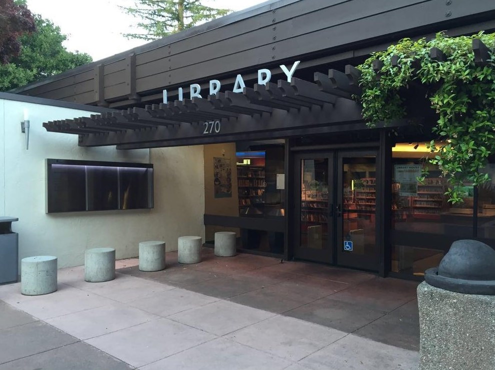 1125 Byron St, Palo Alto CA  94301-3211 exterior