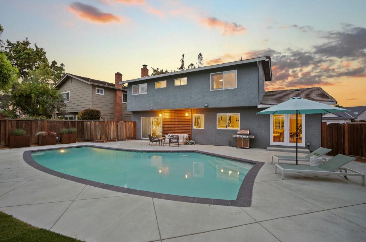 3736 Thousand Oaks Dr, San Jose CA  95136-1445 exterior