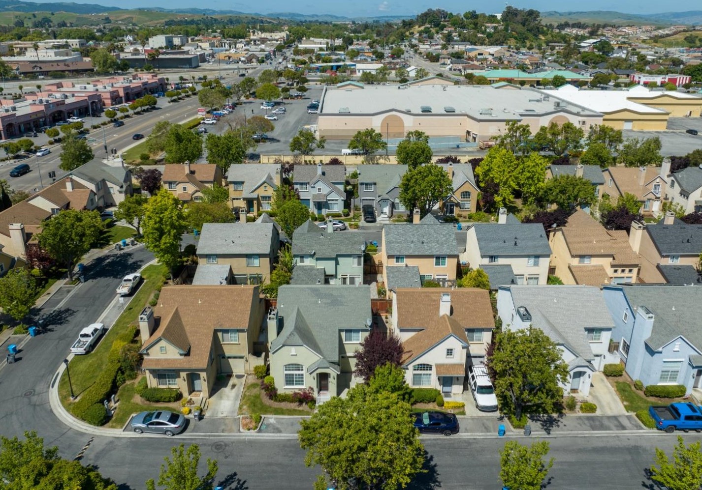 246 Holland Cir, Hollister CA  exterior